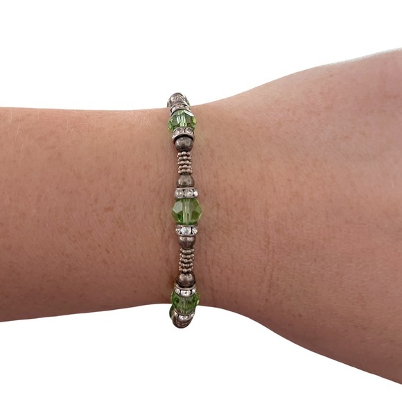 Green & Silver Beaded Bracelet - Picture 2 of 7